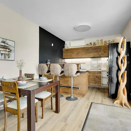 The Root Your Charming Floating