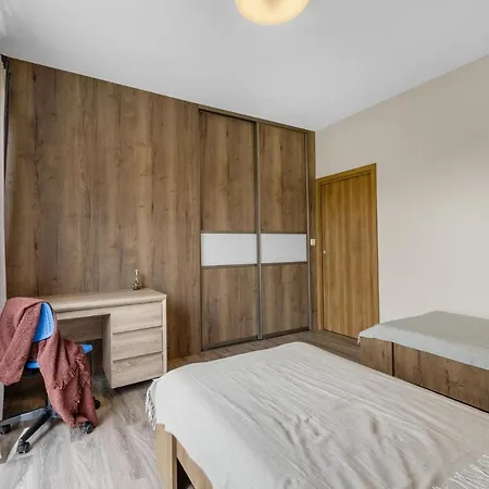 The Root Your Charming Floating براتسيلافا