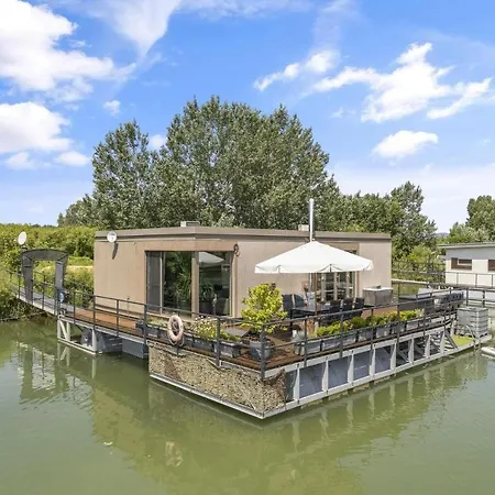 The Root Your Charming Floating *