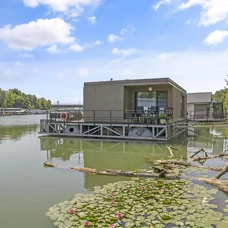 فيلة The Root Your Charming Floating