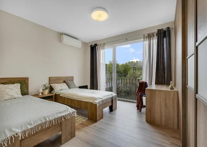 Vila The Root Your Charming Floating *