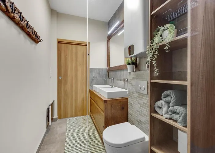 Vila The Root Your Charming Floating