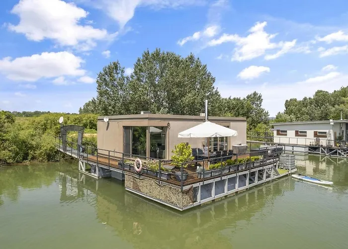 The Root Your Charming Floating *