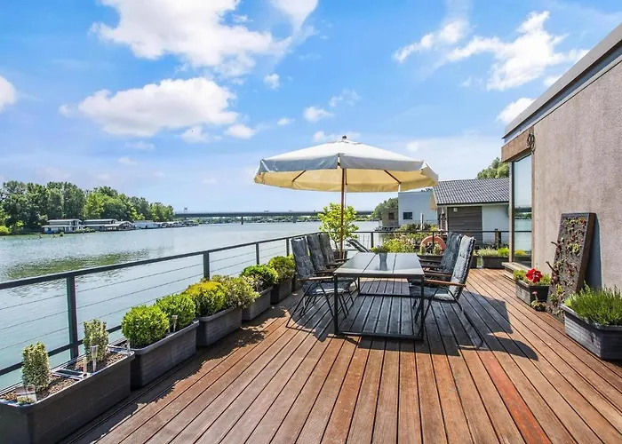 Vila The Root Your Charming Floating Bratislava