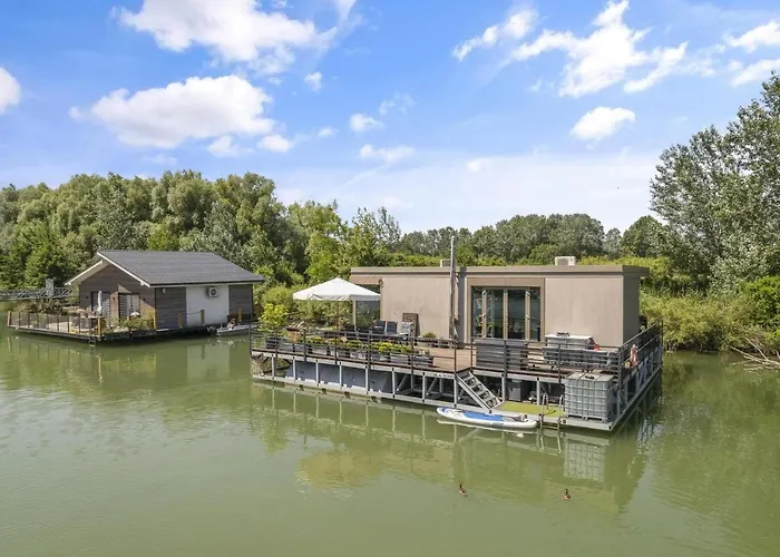 The Root Your Charming Floating * ブラチスラヴァ