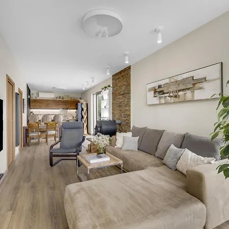 The Root Your Charming Floating